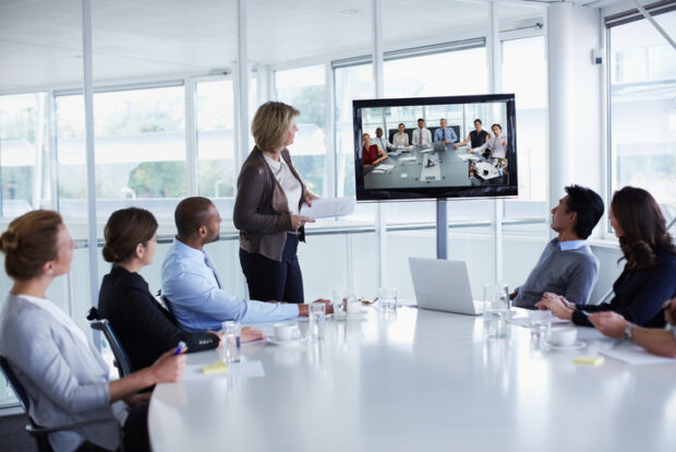 How to Set Up a Room for a Virtual Meeting &#8211; 2023 Guide