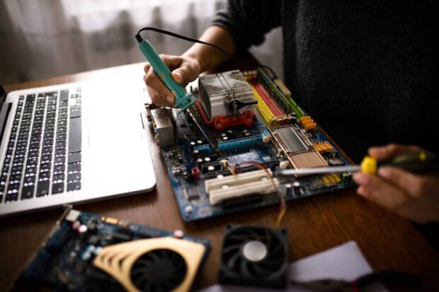 The Dos and Don&#8217;ts of Computer Repair: Best Practices for a Safe and Effective Fix in 2023